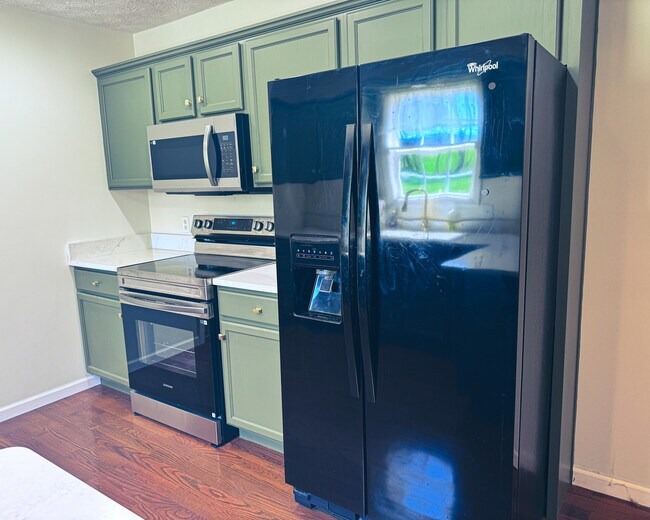 Photo - 330 Lisa Bella Ln