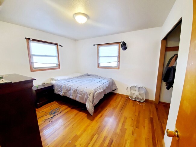 Photo - 910 Bungalow Ct Unidad Whole house