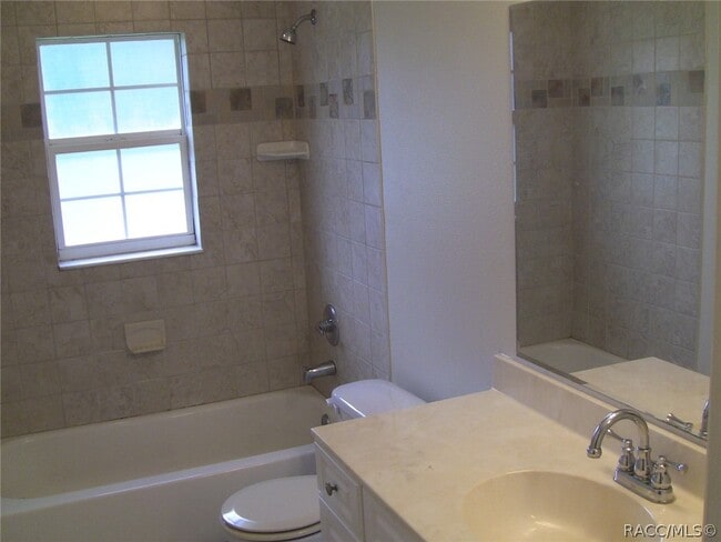 Photo - 2507 W Oakland Ln