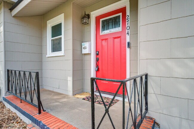 Photo - 2704 Canton Ave