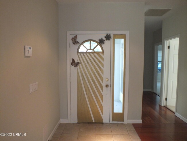 Photo - 714 N Reeve Rd