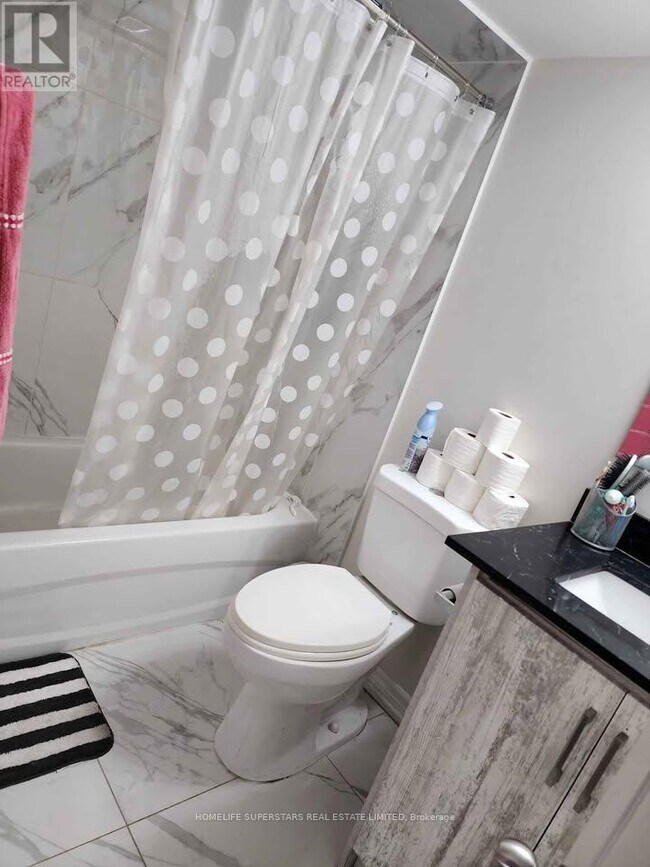 Photo - 75 Parkside Dr