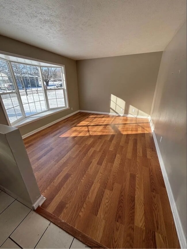 Photo - 404 Mallard Rd