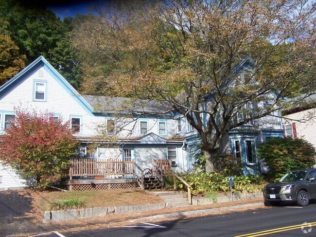 Building Photo - 40 Main St Rental