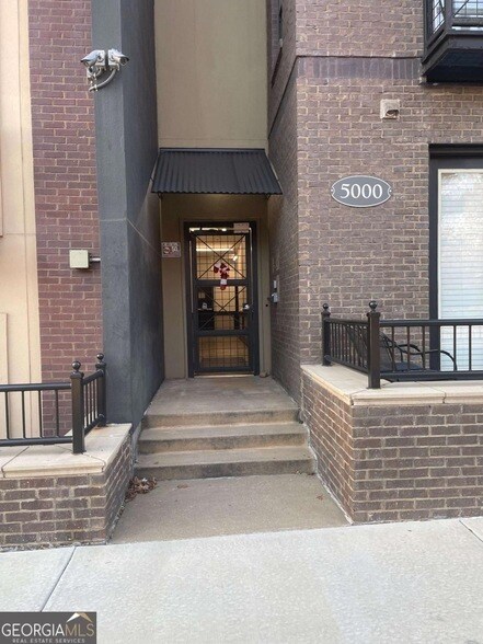 Building Photo - 5300 Peachtree Rd