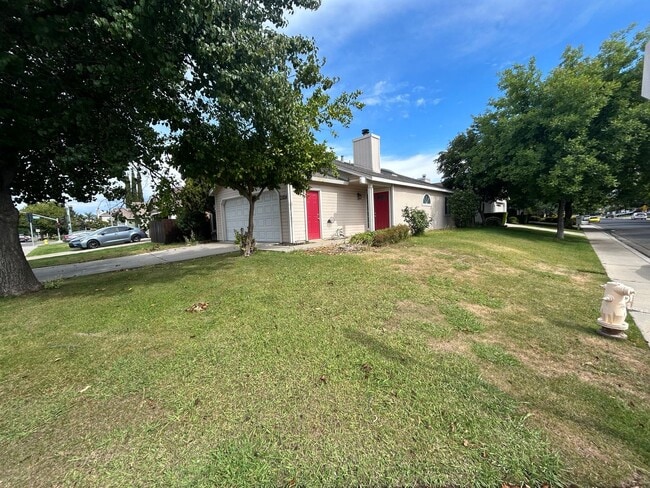 Building Photo - 2924 Merle Ave