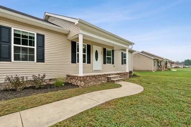 Photo - COMING SOON.....Adorable 3 Bedroom Home in Tullahoma!