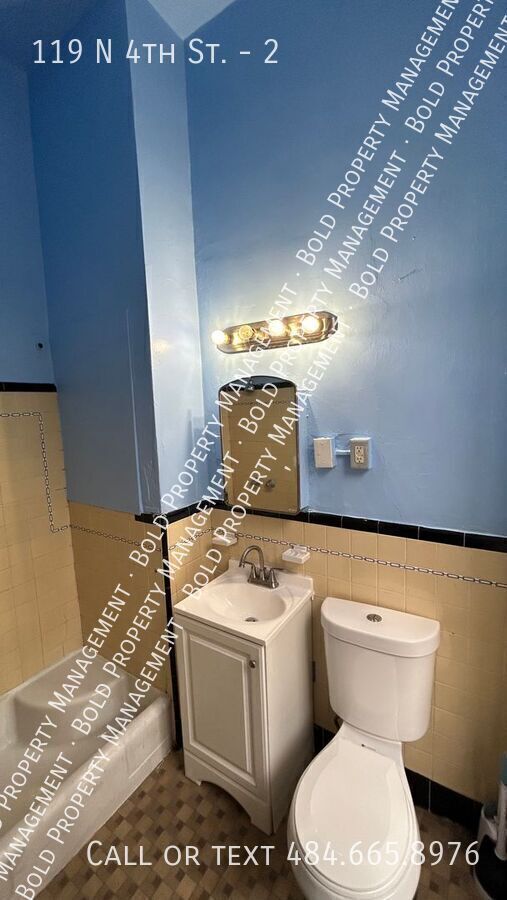 Photo - 119 N 4th St Unit 2