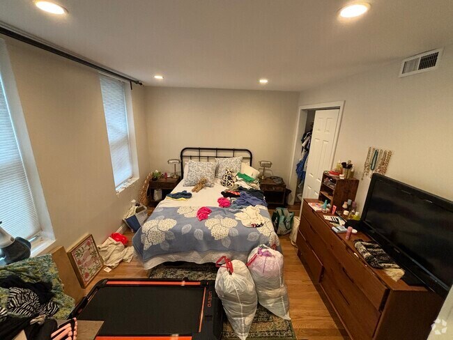 Building Photo - 149 L St Unit 149 Rental