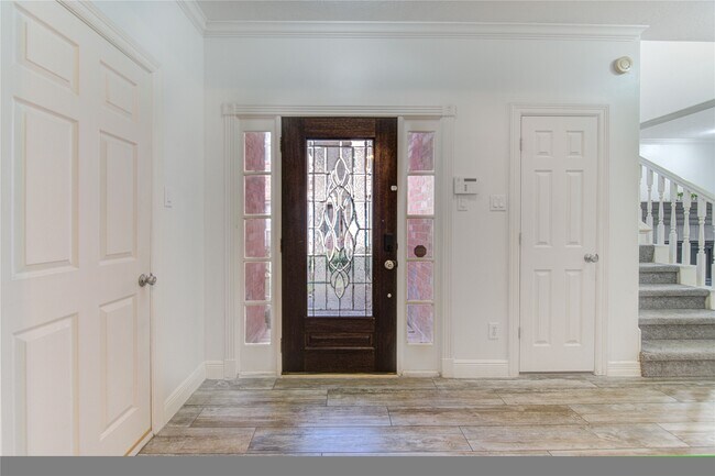 Photo - 1115 Enclave Square E