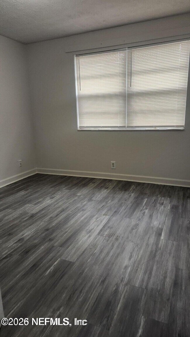 1554 W 22nd St Unit 4
