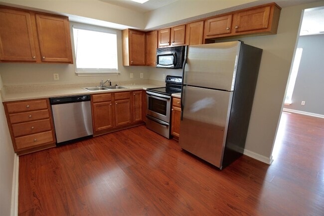 Photo - 599 Albion Cir