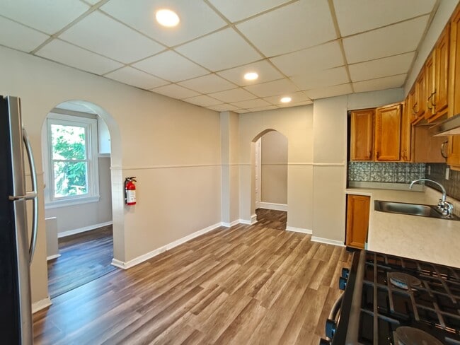 Photo - 401 Champion Ave Unidad A