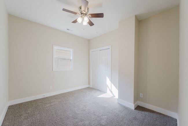 Photo - Beautiful Renovated 3 Bedroom and 2 Bathro...