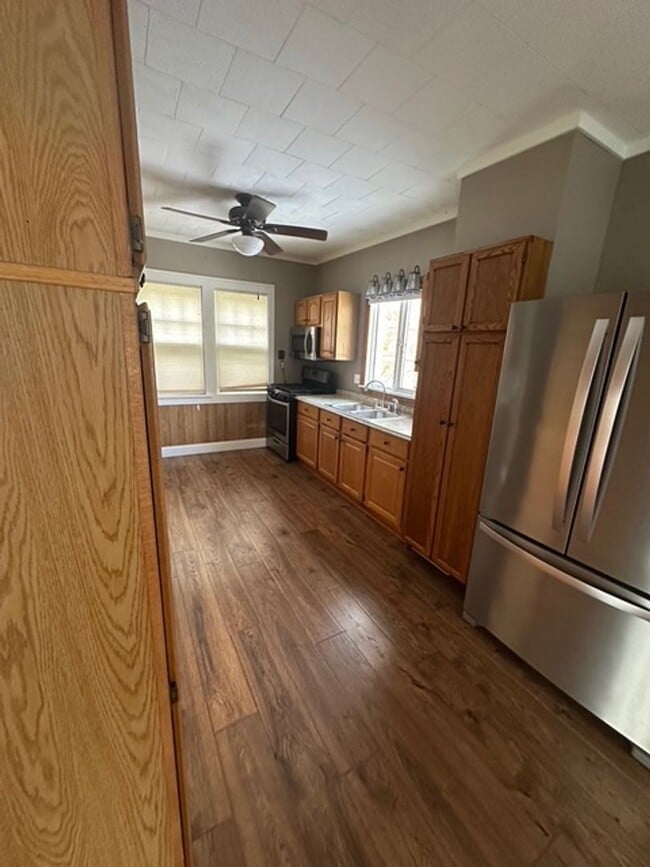 Photo - 25 Meech Park