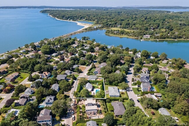 Photo - 28 Windermere Dr