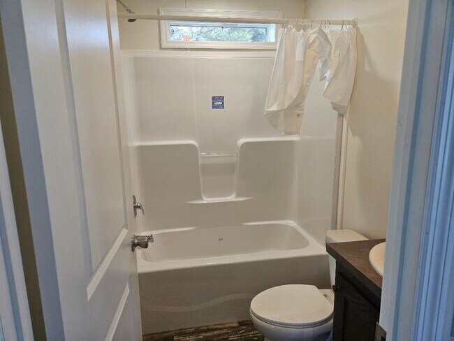 Photo - 20 Providence New London Tpke