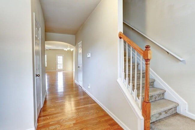 Photo - 5624 Moresby Ct