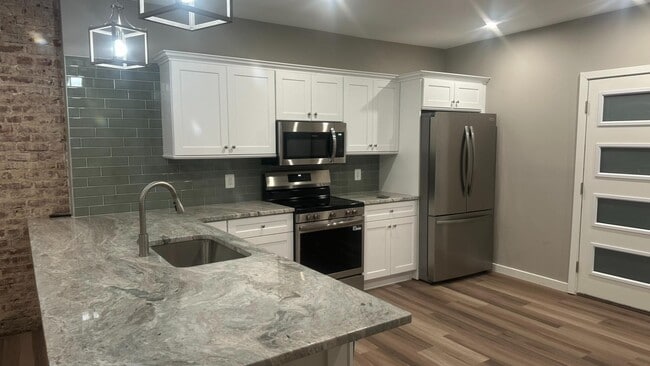 Building Photo - 400-404 Mill Street - 406 A Mill Street