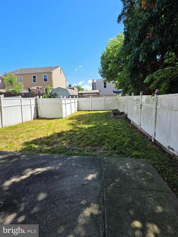 Photo - 211 7th Ave