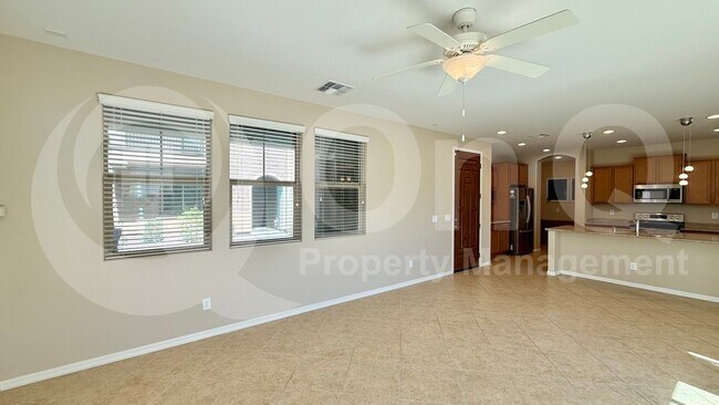 Photo - 894 S Agnes Ln
