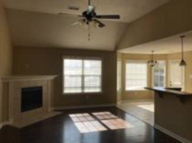 Photo - 100 Clay Hills Dr