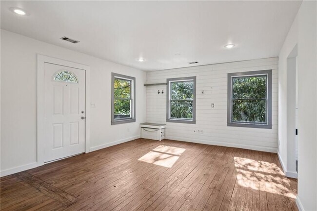 Photo - 1720 Marvin St NW