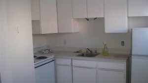 Kitchen - Parker Heights Apartments