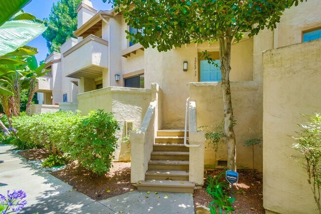 3268 Via Marin