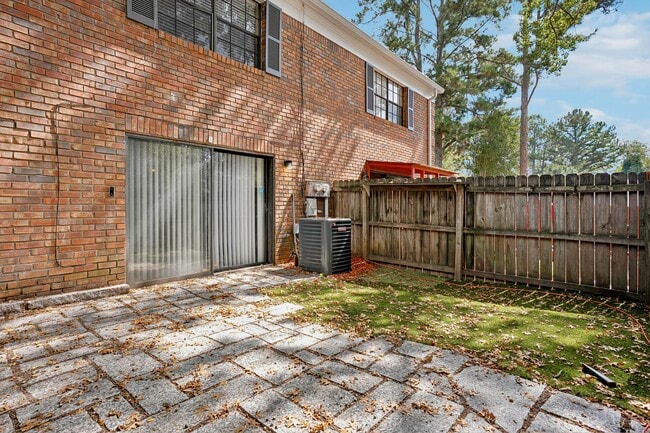 Photo - 6593 Sleepy Hollow Ln