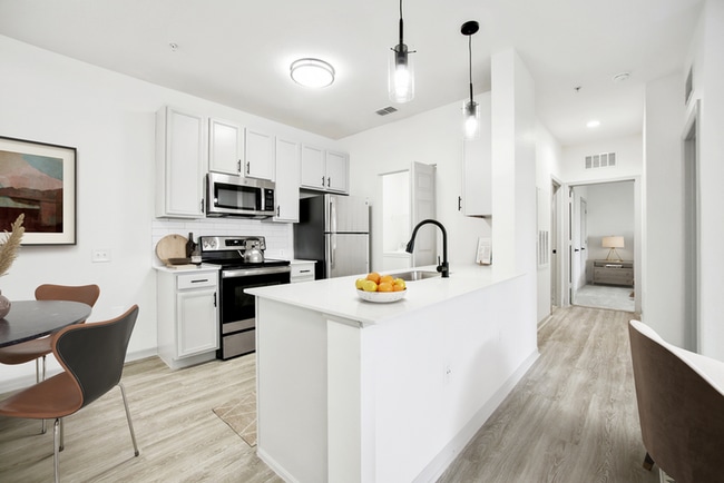 B2 U Interior Apartment