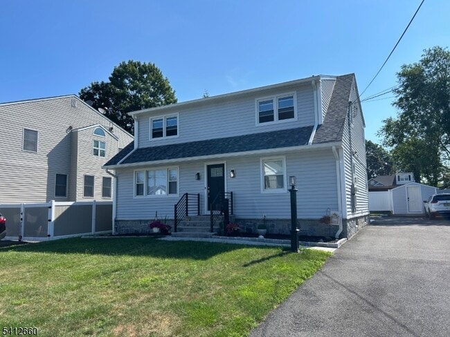 Building Photo - 49 7th Ave