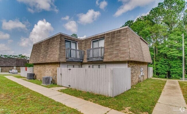 Building Photo - 2301 W Michigan Ave Rental