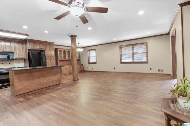 Photo - 1524 Highland Dr