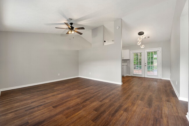 Photo - 2467 Deep Shoals Cir