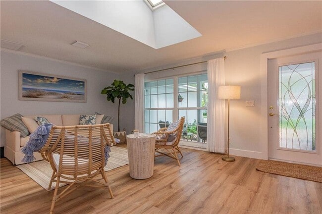 326 Date Palm Rd