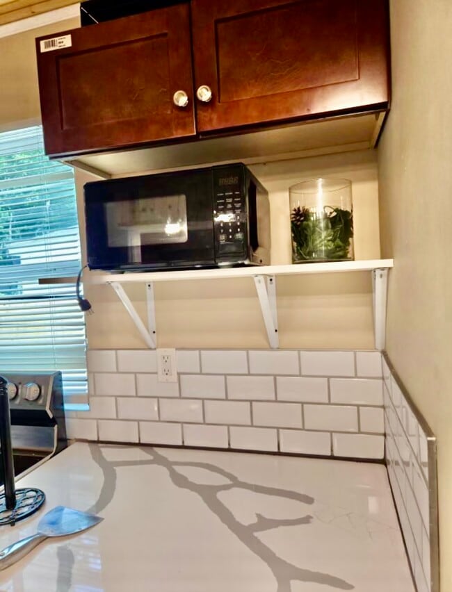 Photo - 616 Antwerp Ave