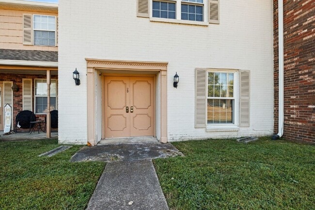1301 Neelys Bend Rd
