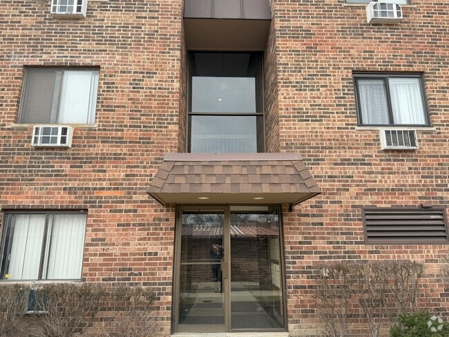 Building Photo - 3527 Central Unit 301 Rental