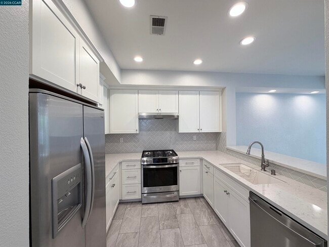 Photo - 801 Lakemont Pl Unit 6