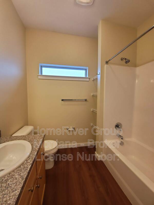 Photo - 1500 S 14th St W