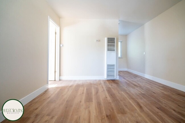 Photo - 513 Pierce Rd Unit 3