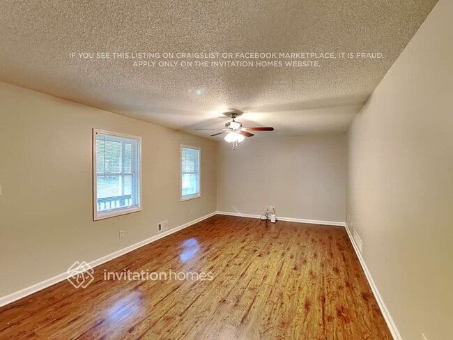 Photo - 5660 Tracy Dr SE