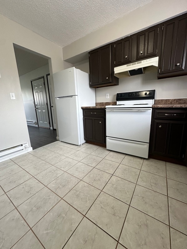 Photo - 116 Harbet Ave NW Unit 1