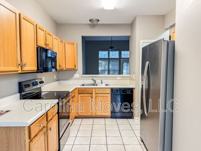 Photo - 1322 Alexandrite Ln