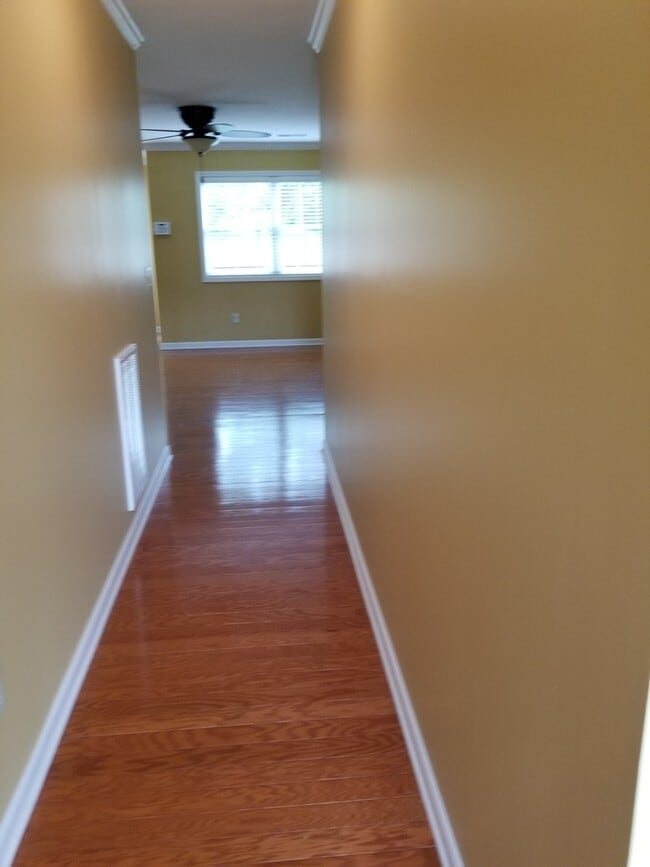 Photo - 9816 Thunderbolt Way