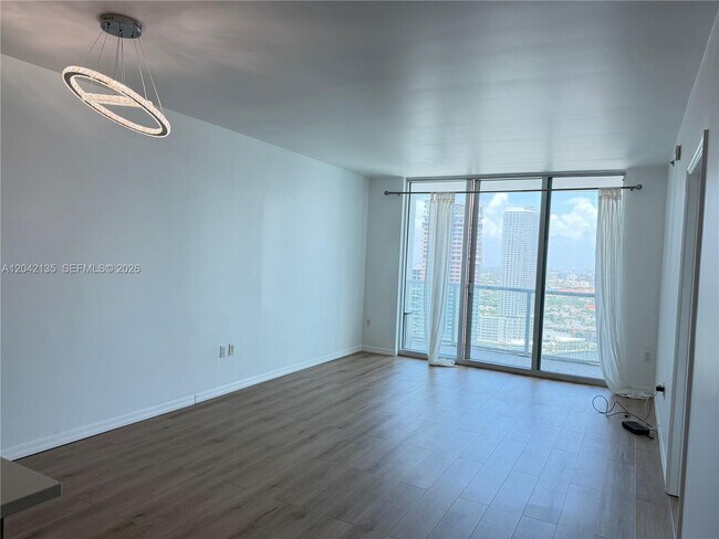 Photo - 55 SE 6th St Unit 3900