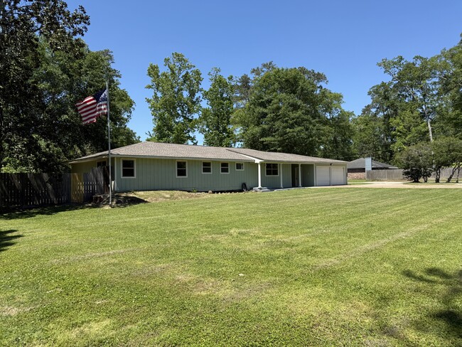 Photo - 165 Dogwood Ln