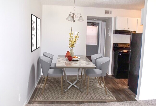 Plaza South Apartments