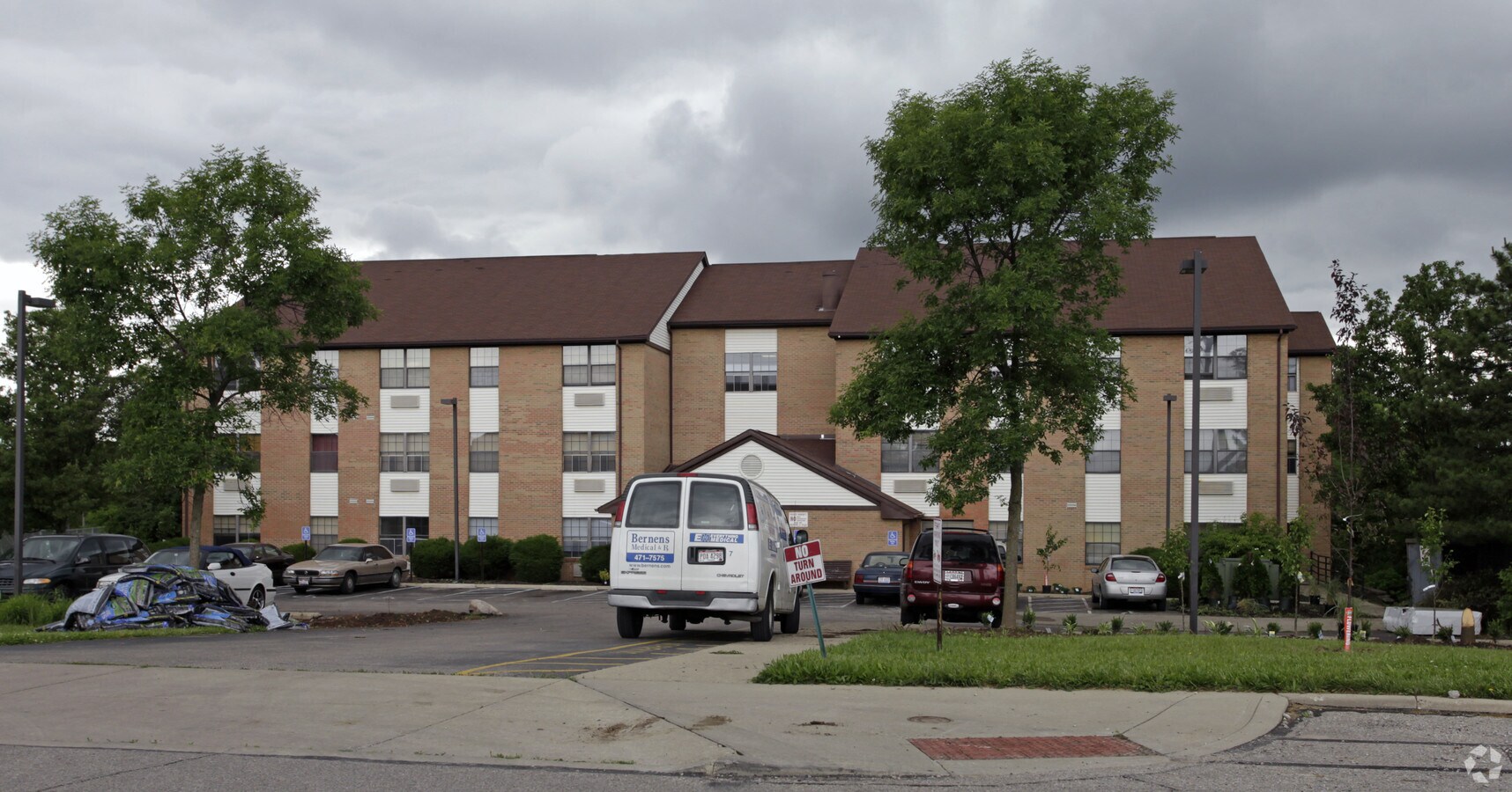 Antioch Manor - Antioch Manor Apartments